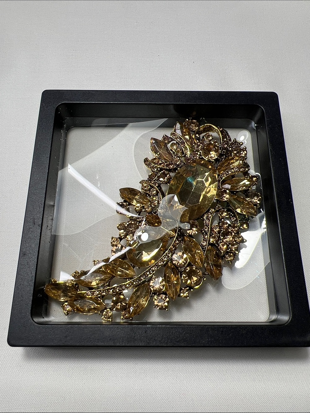 Gold Crystal Embellished Brooch - Women's Accessory